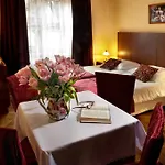 Astor 3*