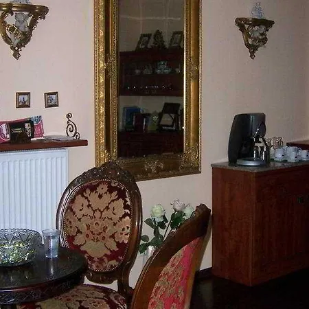 Oda ve Kahvaltı Astor 3*