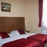 Astor Bed & Breakfast 3*