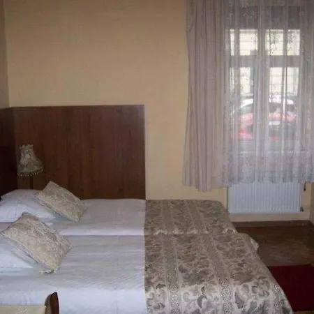 Astor 3* Краков