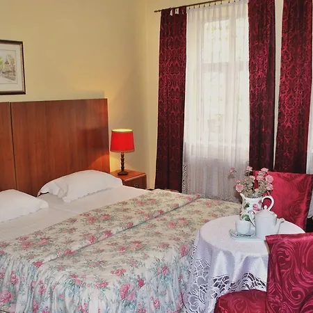 Astor 3* Краков